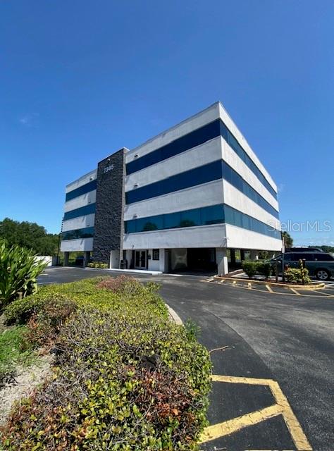 SPRING LAKE VIEW CONDO - Commercial Lease