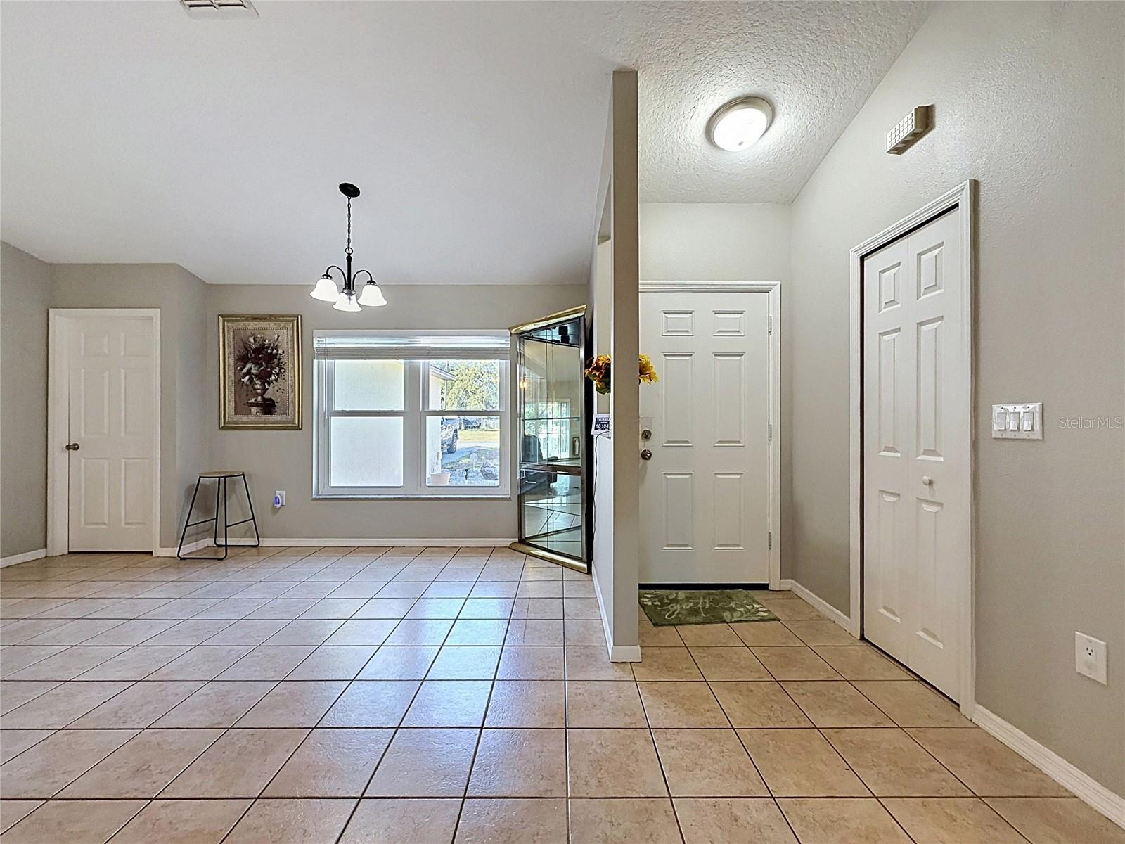 SPRING HILL - Residential