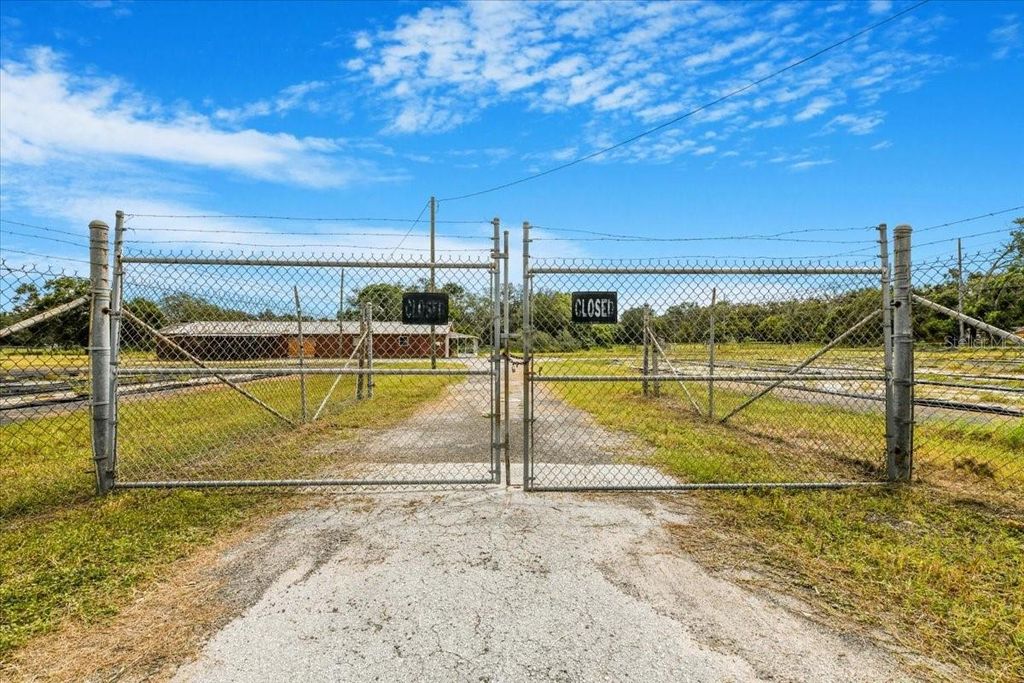 Photo of 10521 County Road 579, Thonotosassa, FL 33592 (MLS # TB8425919)