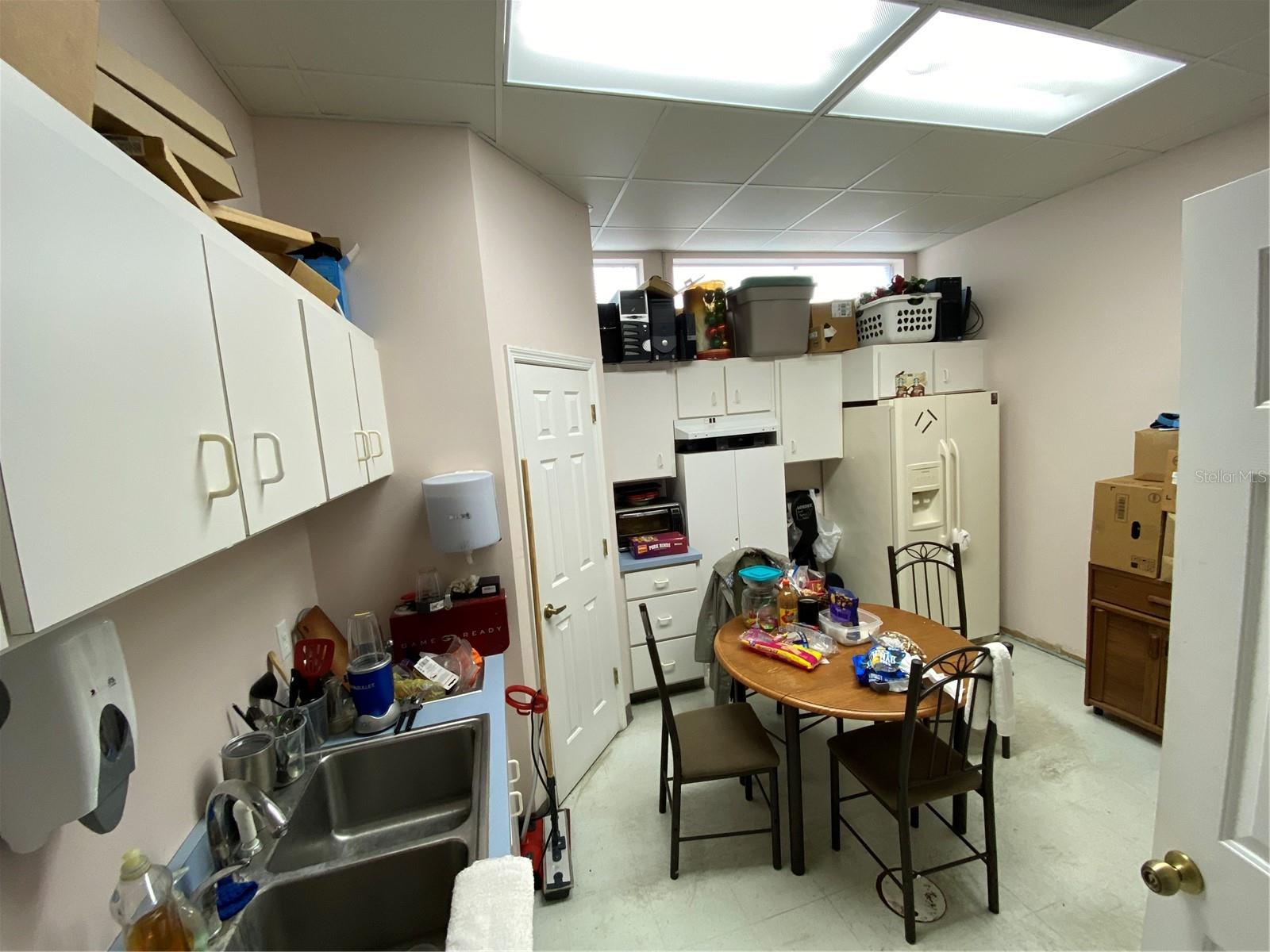 FROSTPROOF IN US - Commercial Sale