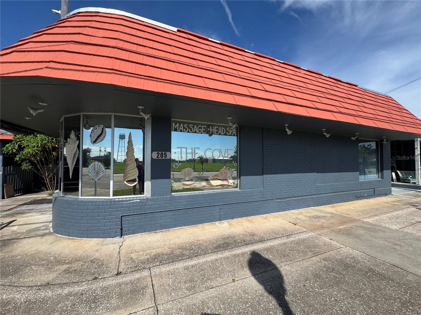 FROSTPROOF IN US - Commercial Sale