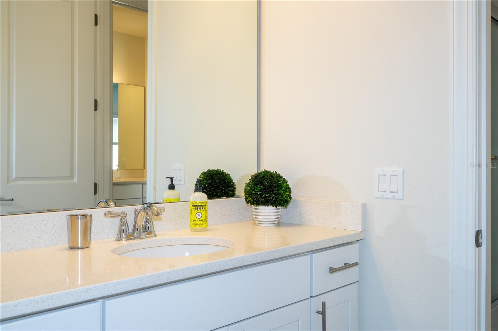 RUBY LAKE - Residential