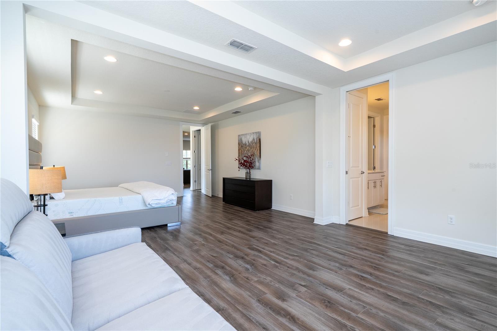 RUBY LAKE - Residential