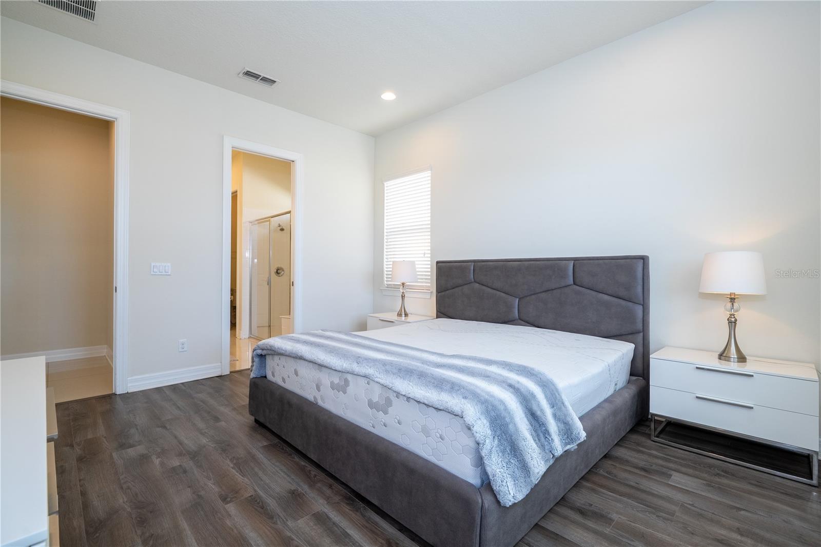 RUBY LAKE - Residential