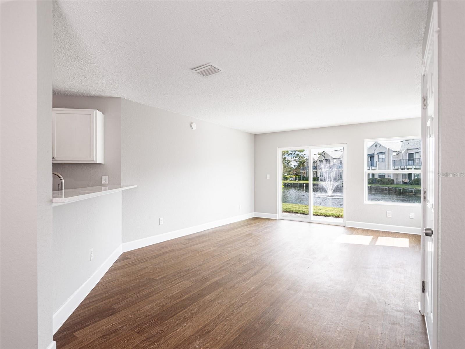 2512 WOODGATE BOULEVARD 107