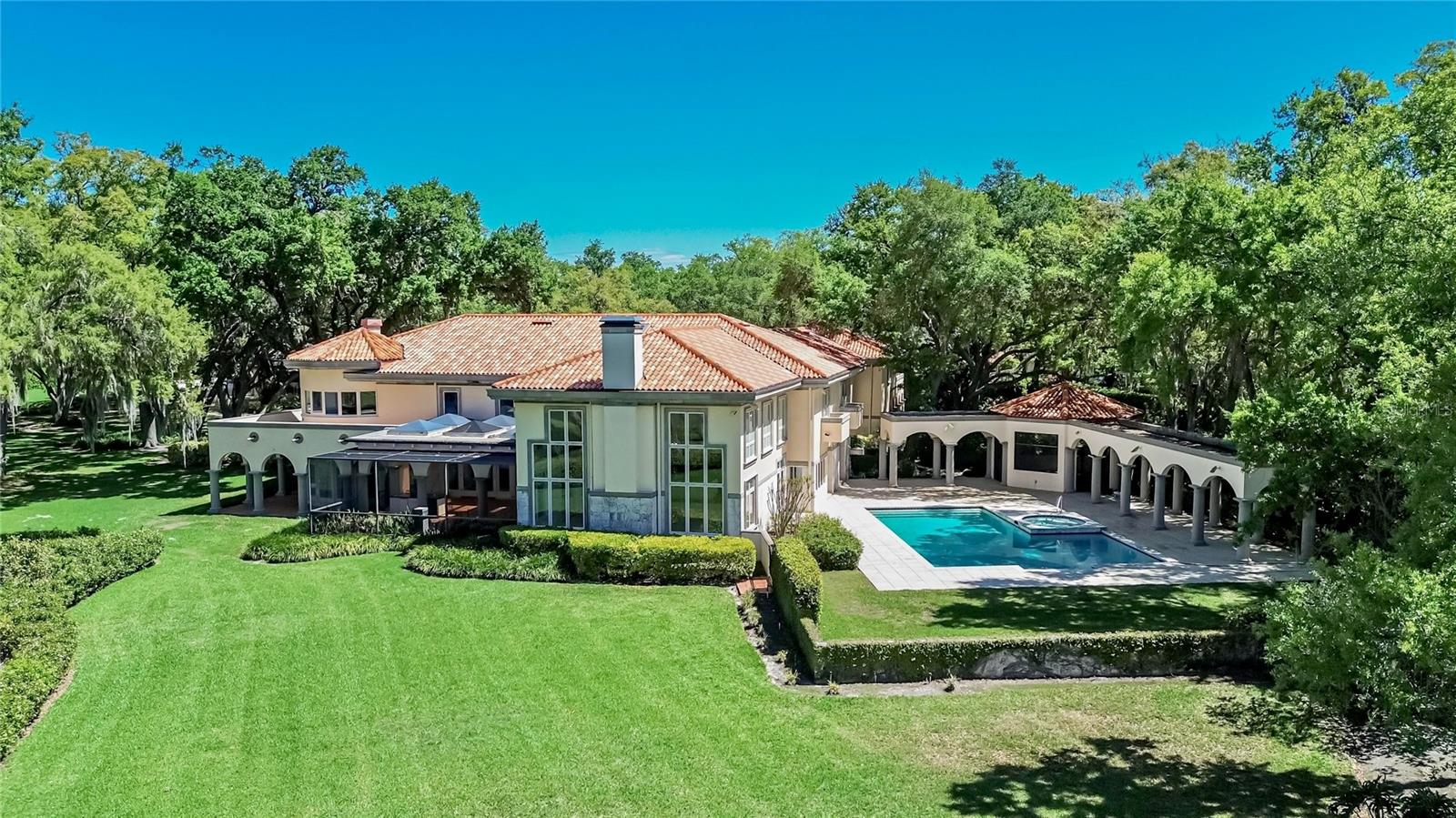 1043 GUISANDO DE AVILA