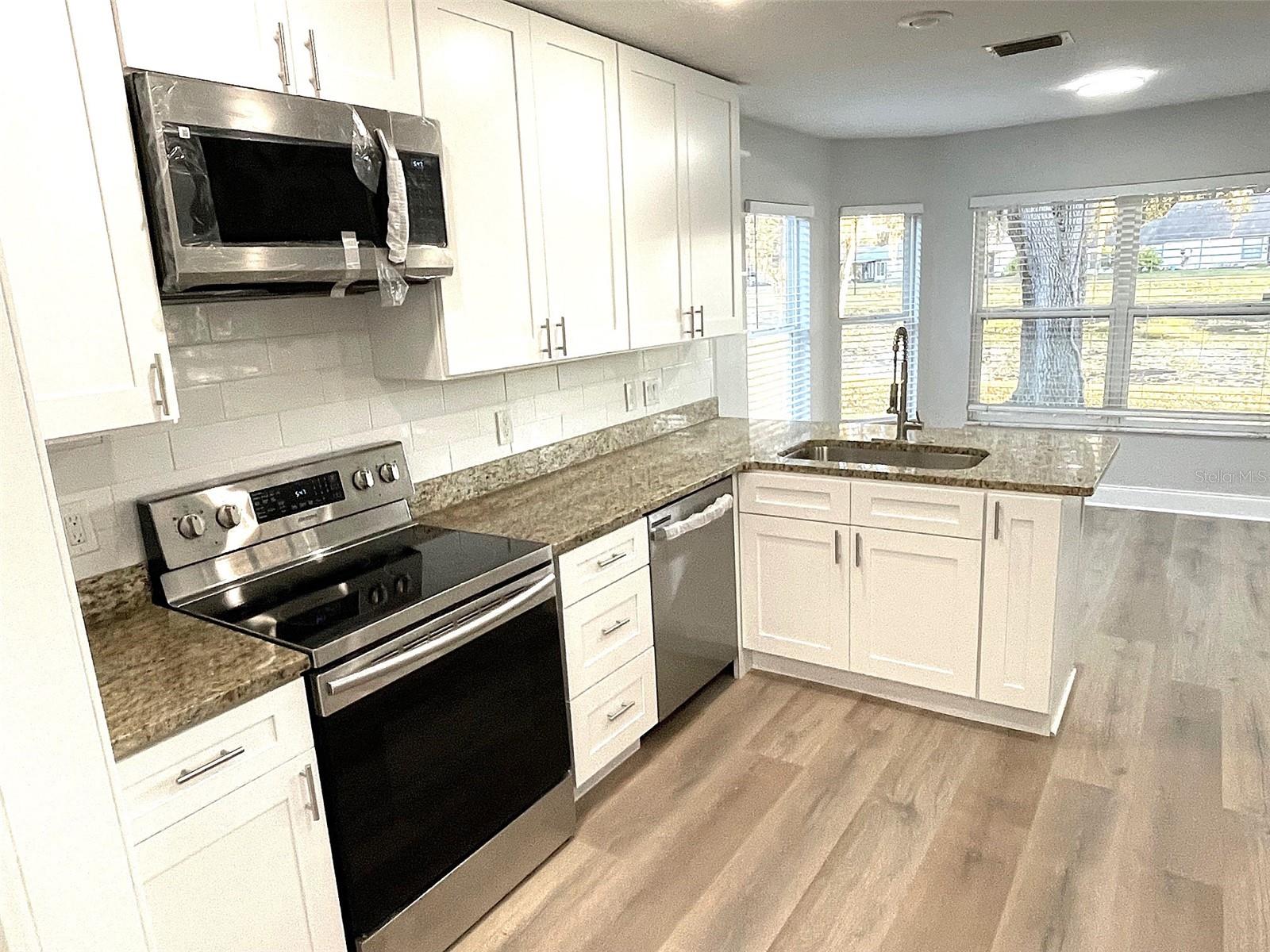 MOORINGS AT POINT O WOODS PH 02 - Residential Lease