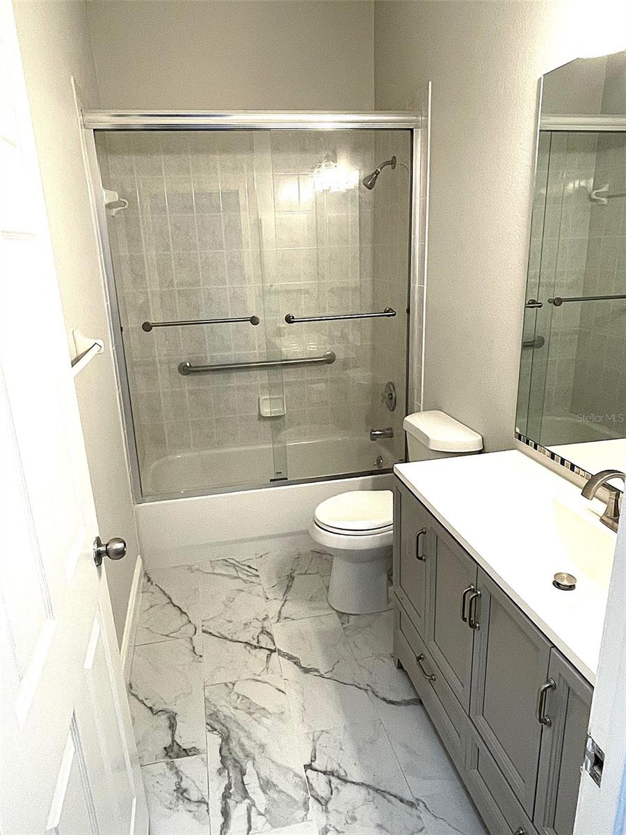 MOORINGS AT POINT O WOODS PH 02 - Residential Lease