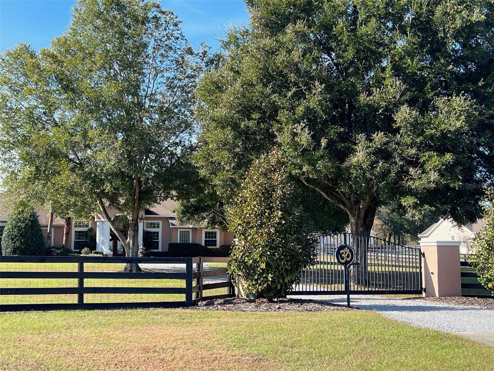 HAMLET/SHERMAK OAKS - Farm