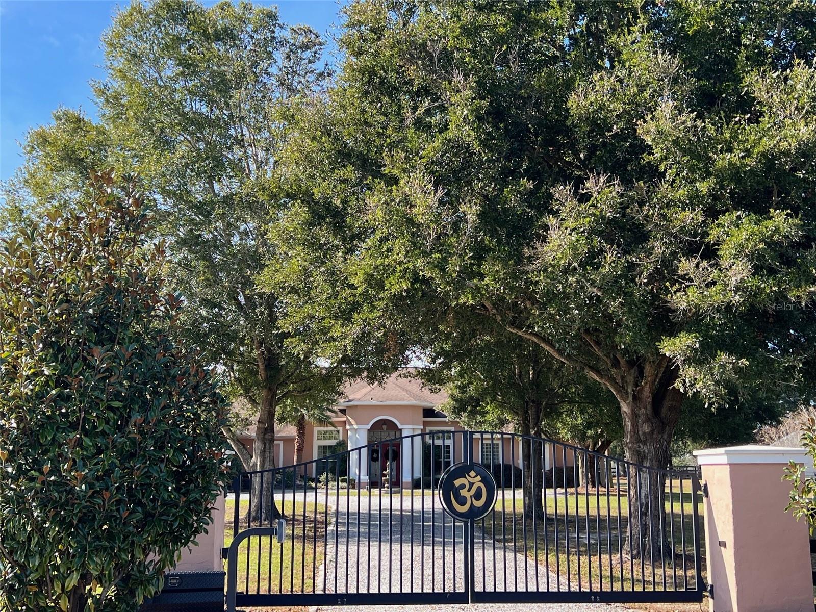 HAMLET/SHERMAK OAKS - Farm