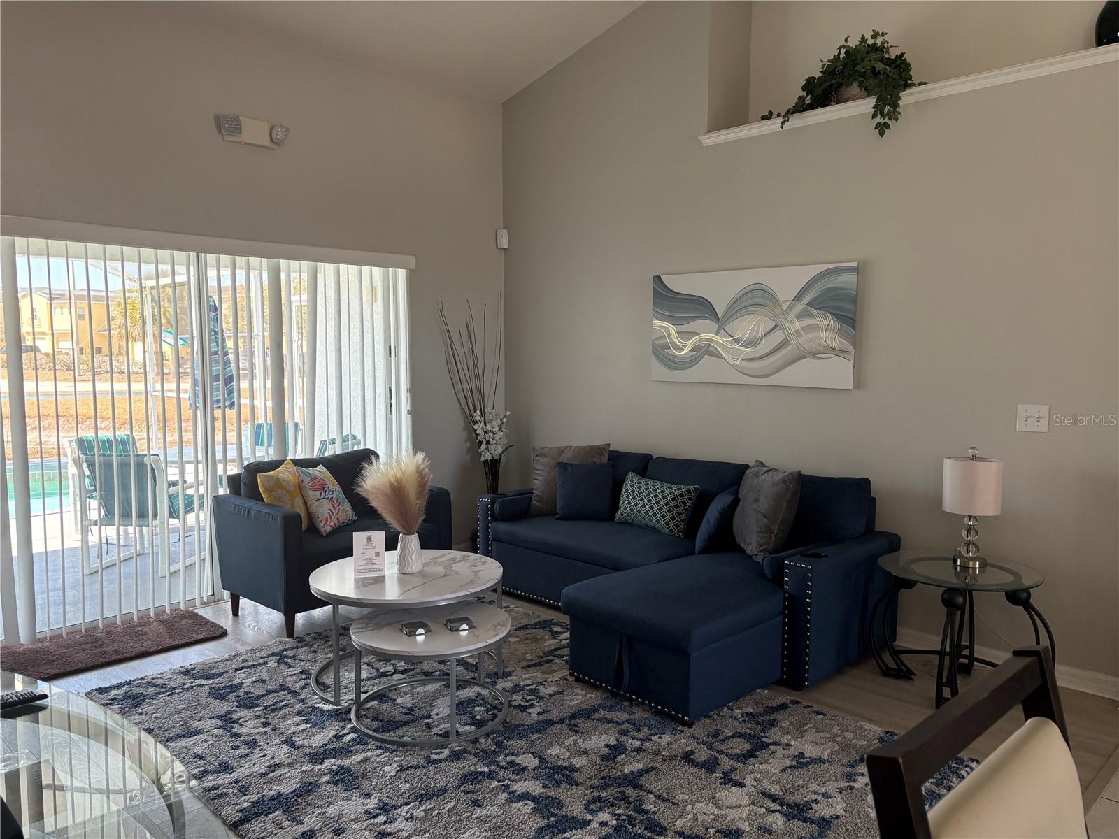 128 LAKE SHORE PARKWAY