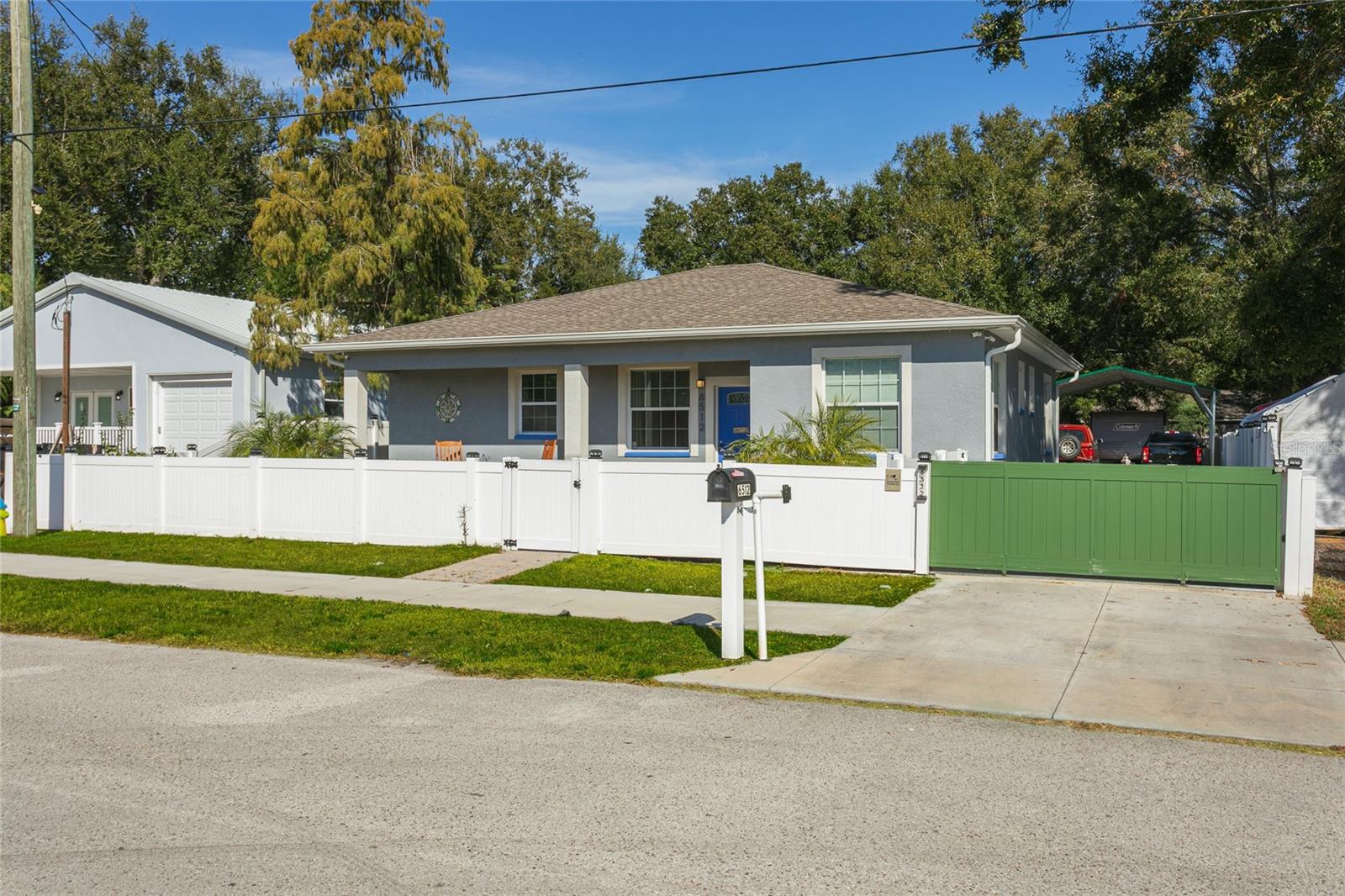 OAKLAND HILLS - Residential