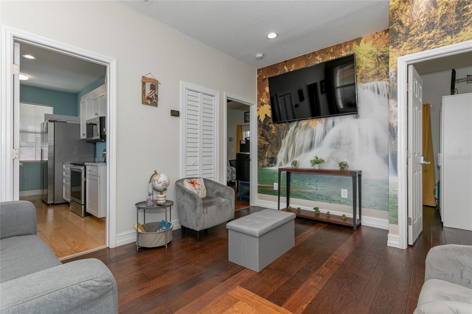 OAKLAND HILLS - Residential