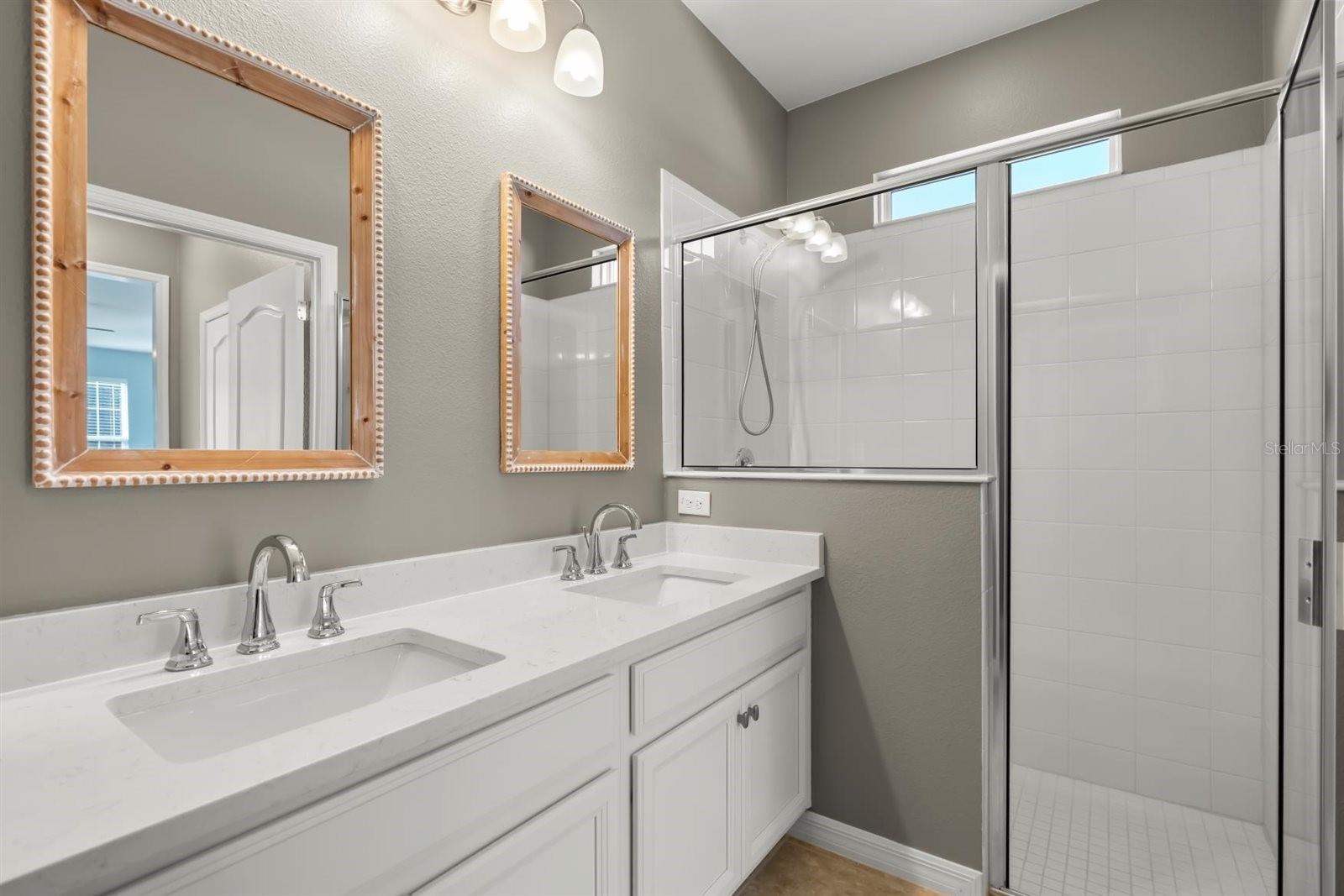 VENETIAN BAY PH 1B UNIT 02 - Residential