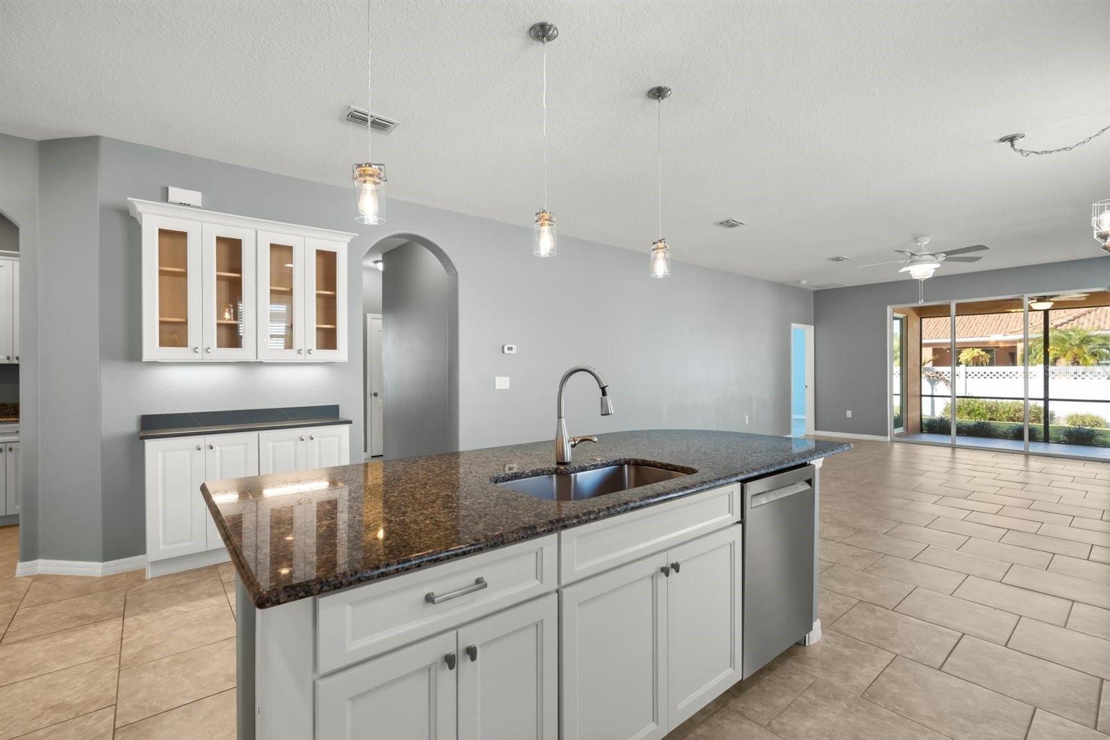 3451 LUNA BELLA LANE