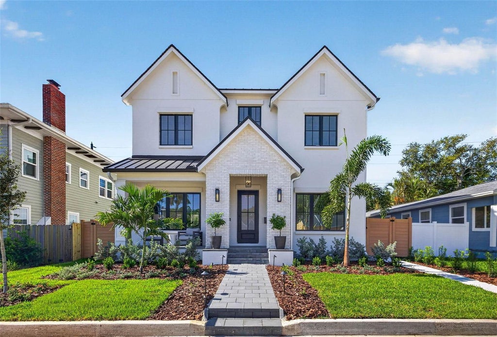 Photo of 142 22nd Avenue N, St Petersburg, FL 33704 (MLS # TB8537829)