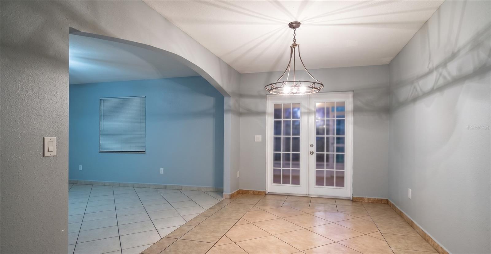 1708 E GENESEE STREET