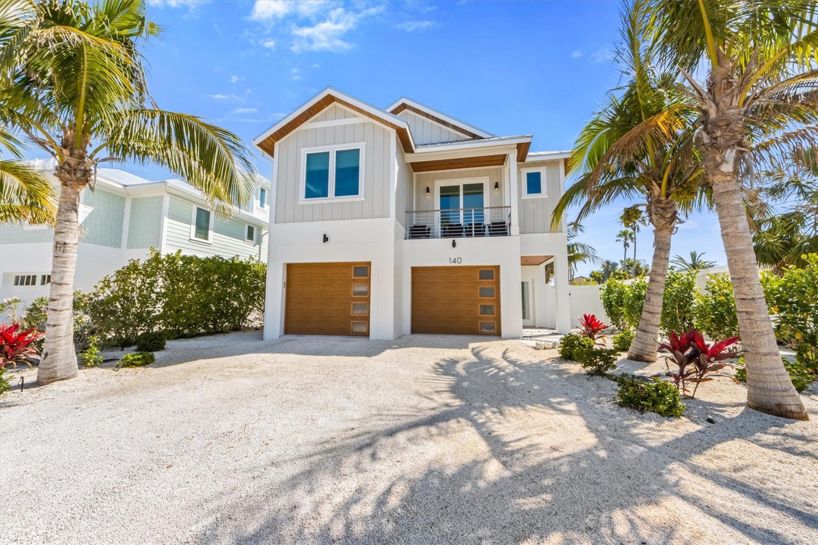 140 CRESCENT DRIVE