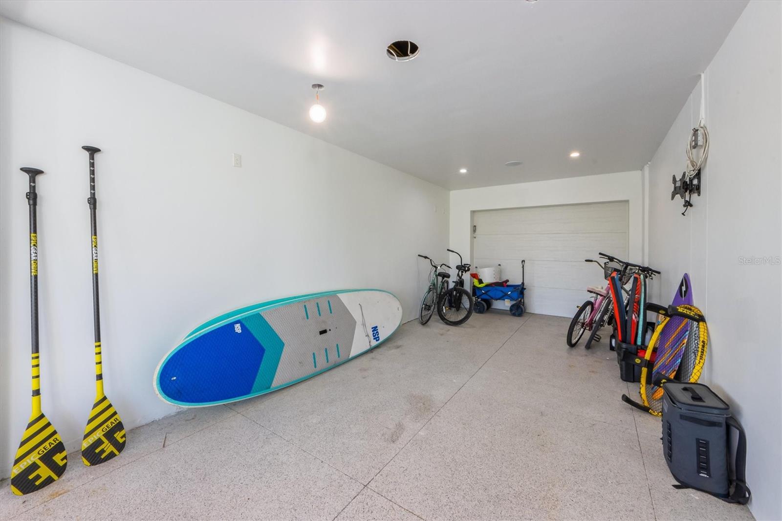 LAKE LA VISTA - Residential