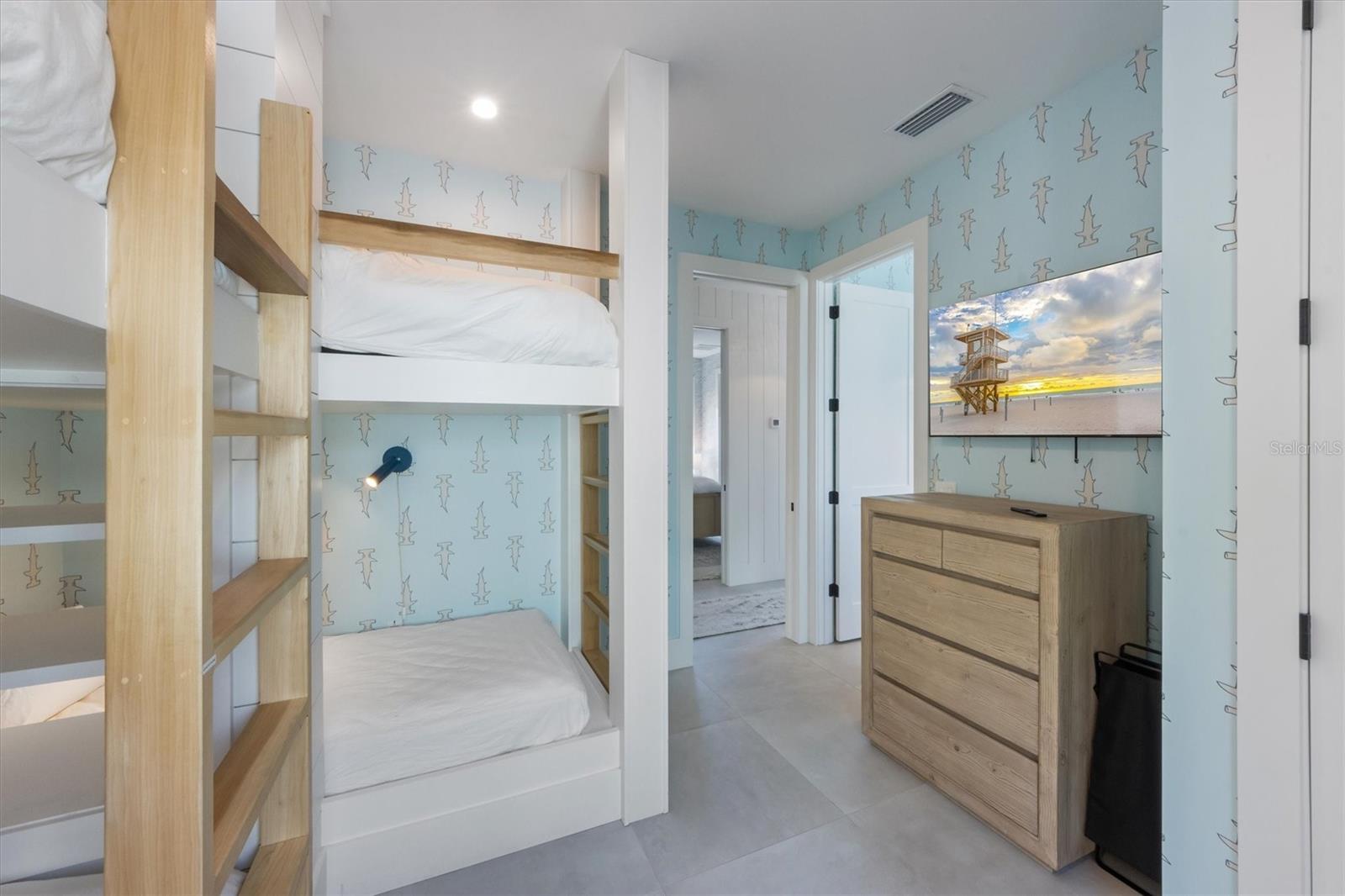 LAKE LA VISTA - Residential