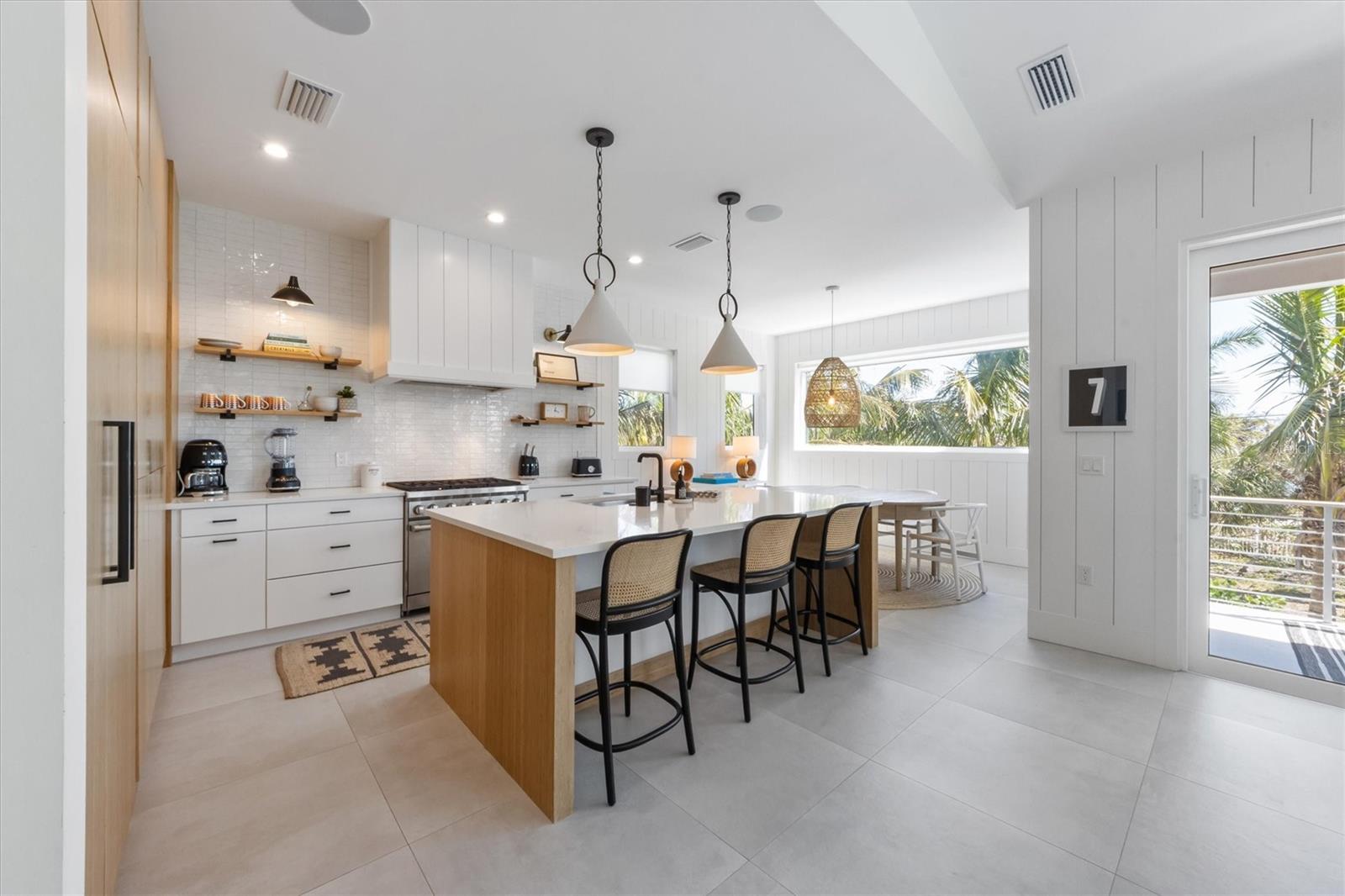 LAKE LA VISTA - Residential