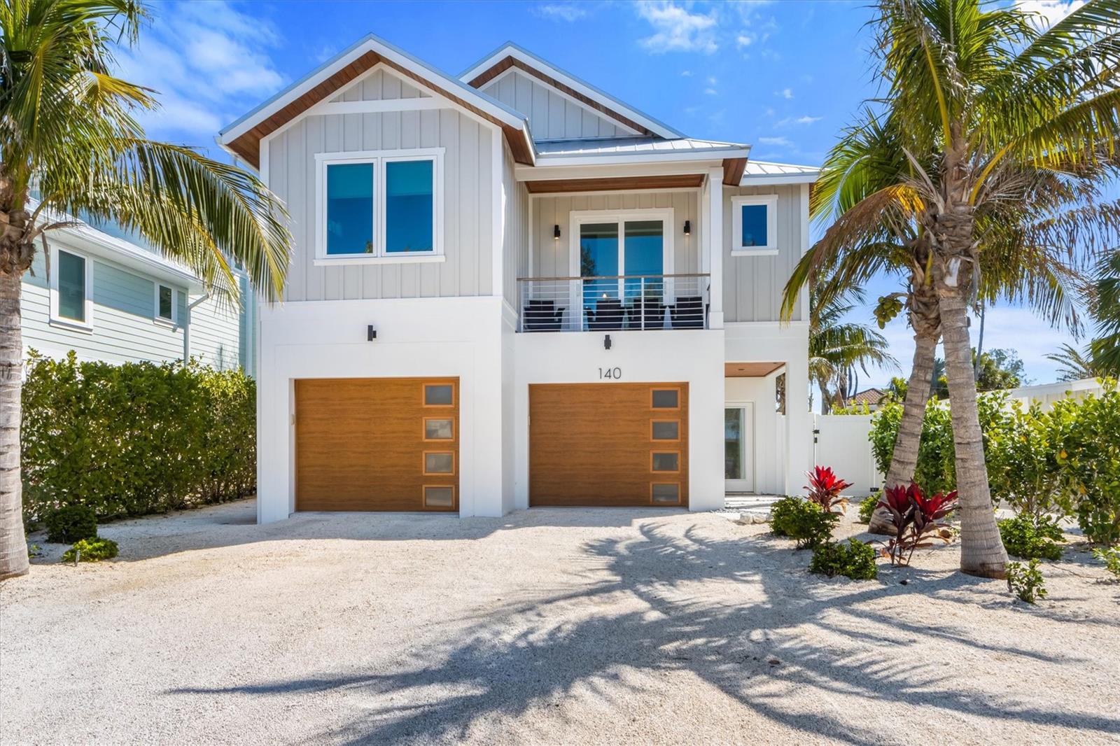 140 CRESCENT DRIVE