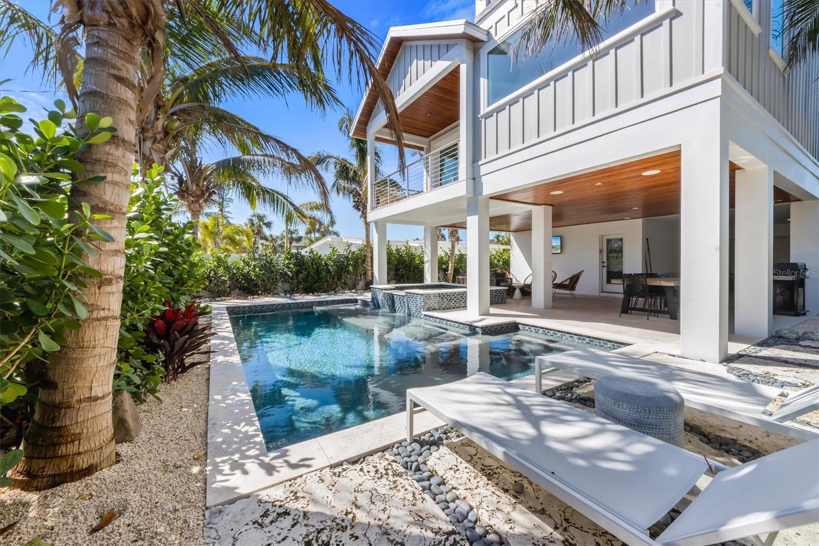 LAKE LA VISTA - Residential