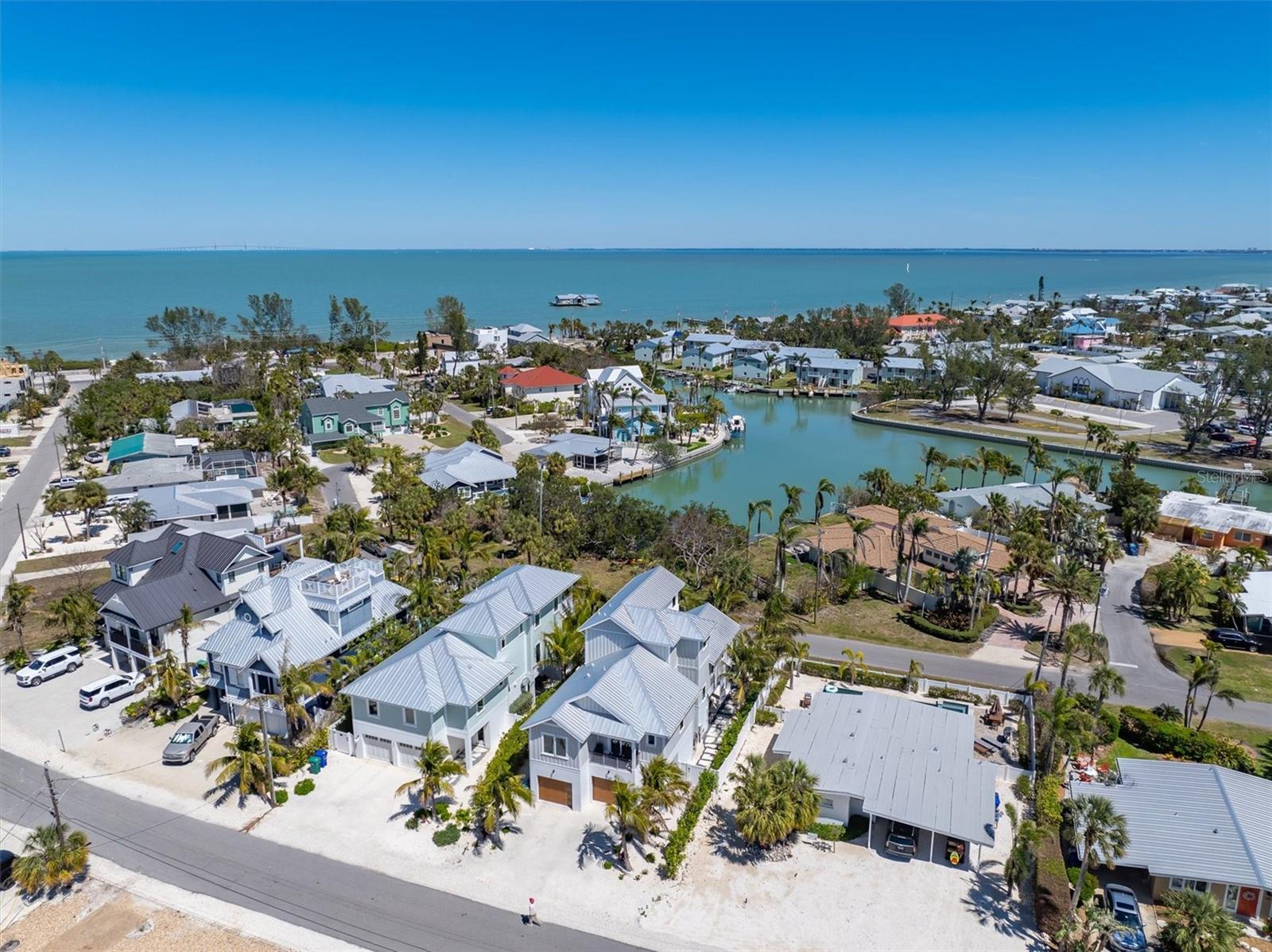 LAKE LA VISTA - Residential