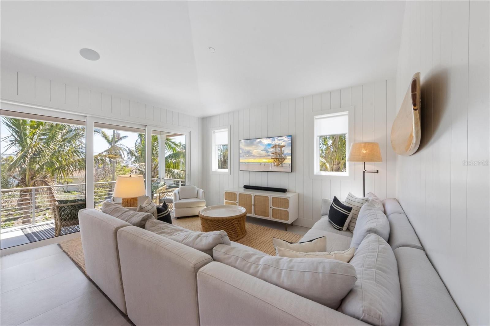 LAKE LA VISTA - Residential