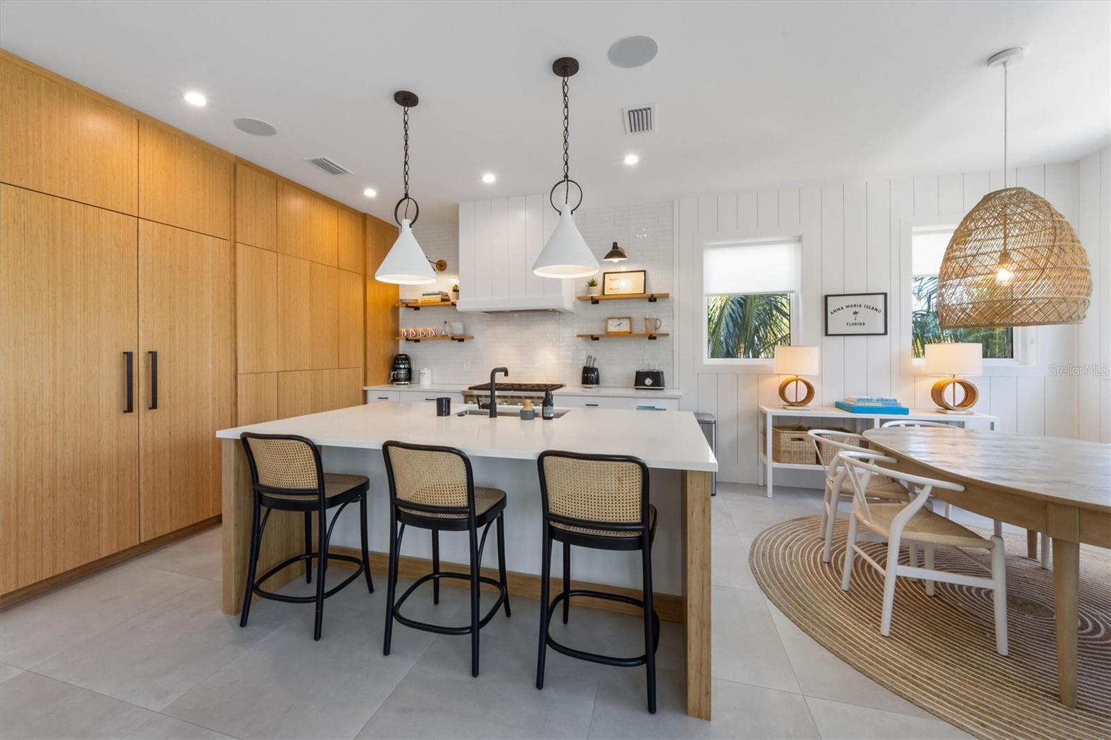 LAKE LA VISTA - Residential