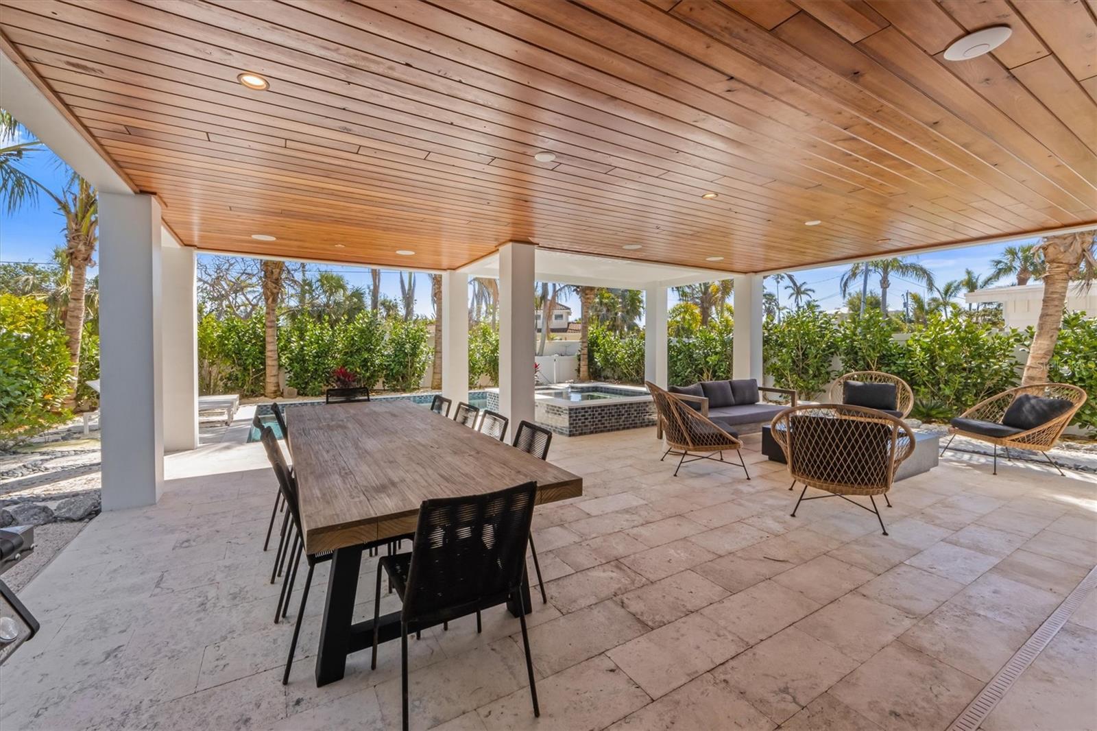 LAKE LA VISTA - Residential