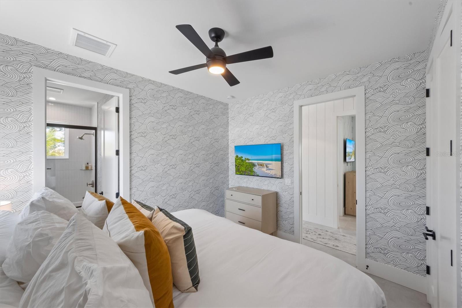 LAKE LA VISTA - Residential