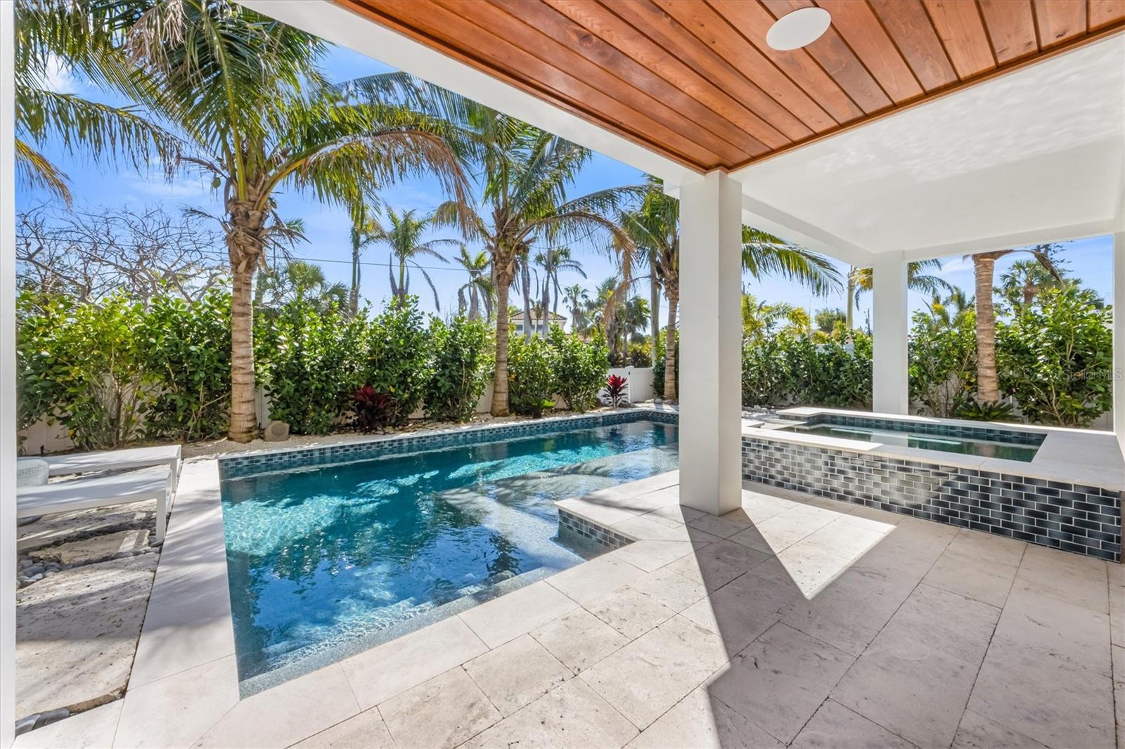 LAKE LA VISTA - Residential