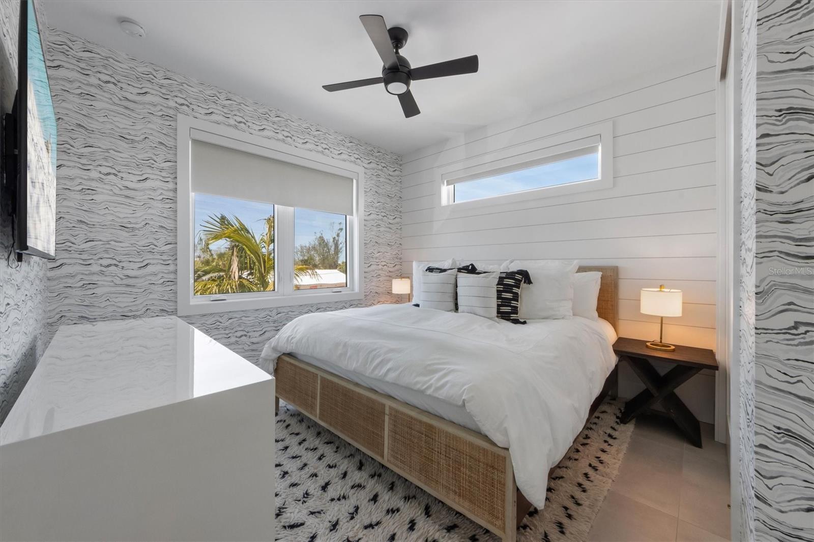 LAKE LA VISTA - Residential