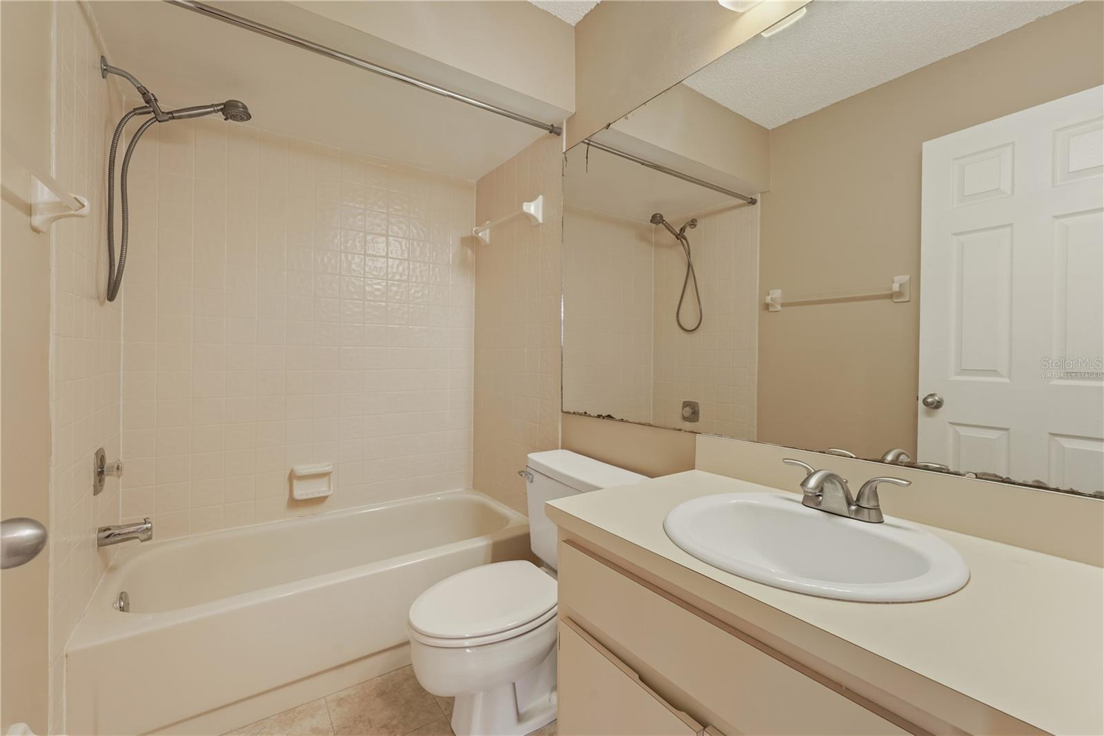 QUAIL RUN PH II A CONDO - Residential