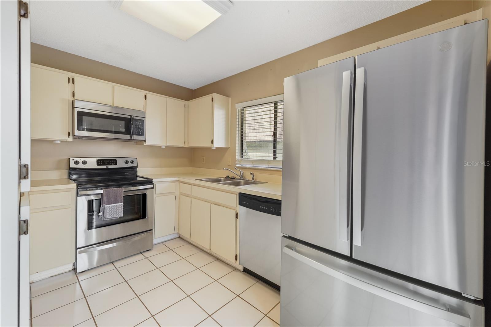 QUAIL RUN PH II A CONDO - Residential