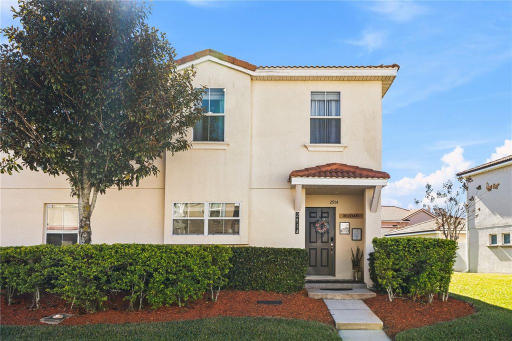 Photo of 2914 Via Tuscany Way, Kissimmee, FL 34744 (MLS # O6379550)
