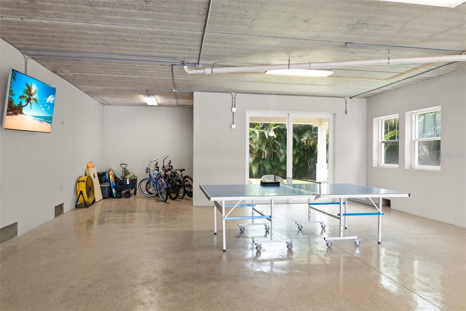 SIESTA/ROCKS - Residential Income