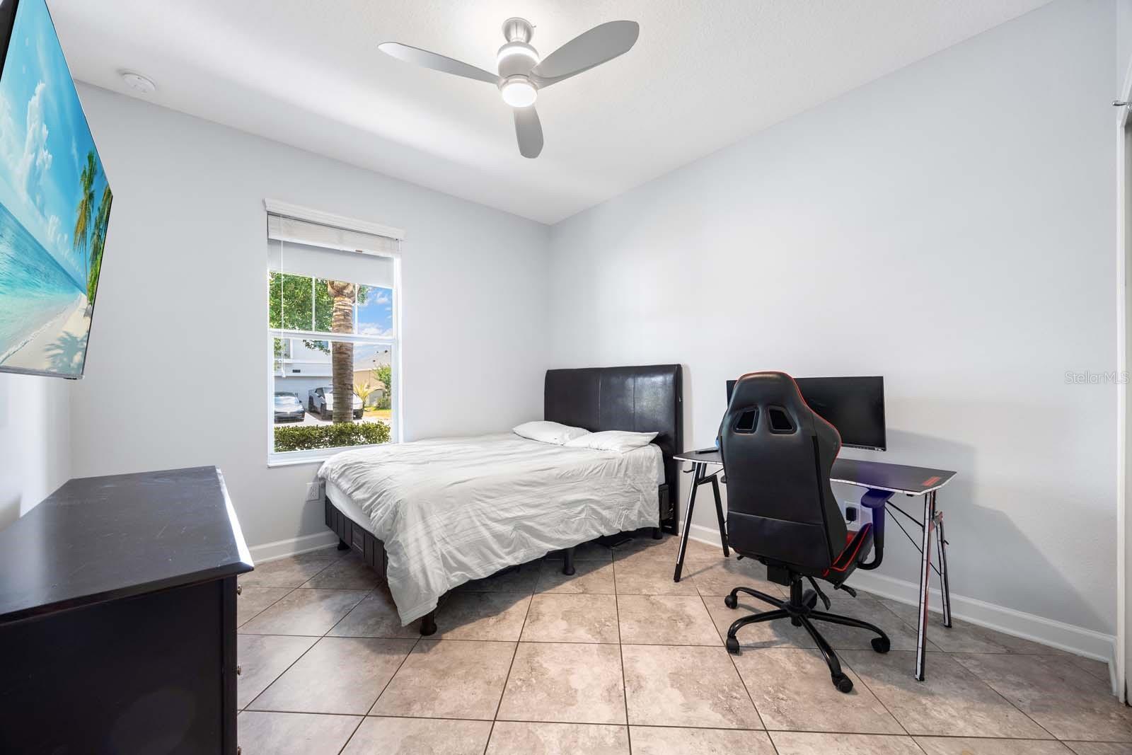 OAKS/MOSS PARK - Residential
