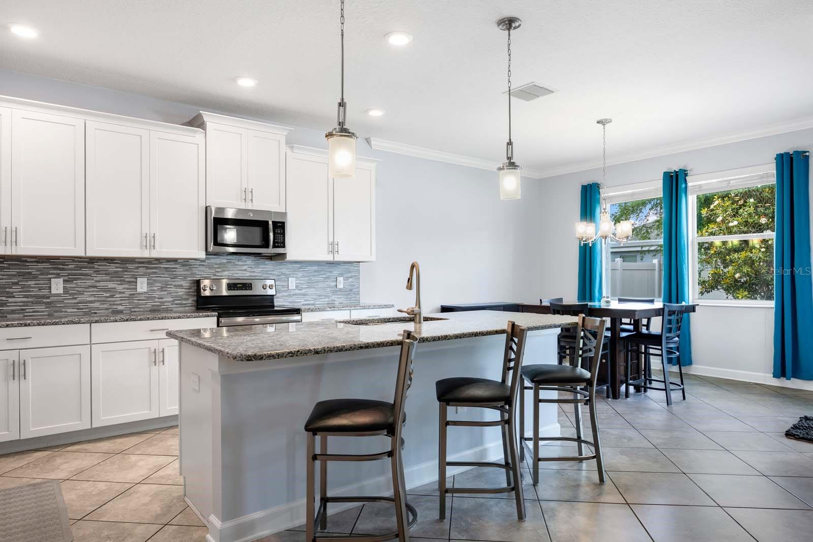 OAKS/MOSS PARK - Residential