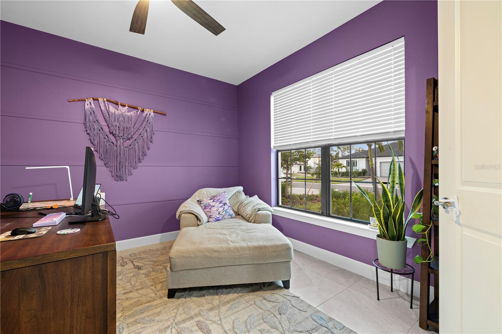 2486 BUCKTHORN LOOP