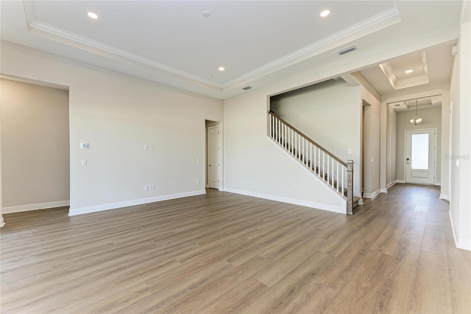 OAKFIELD TRAILS - Residential