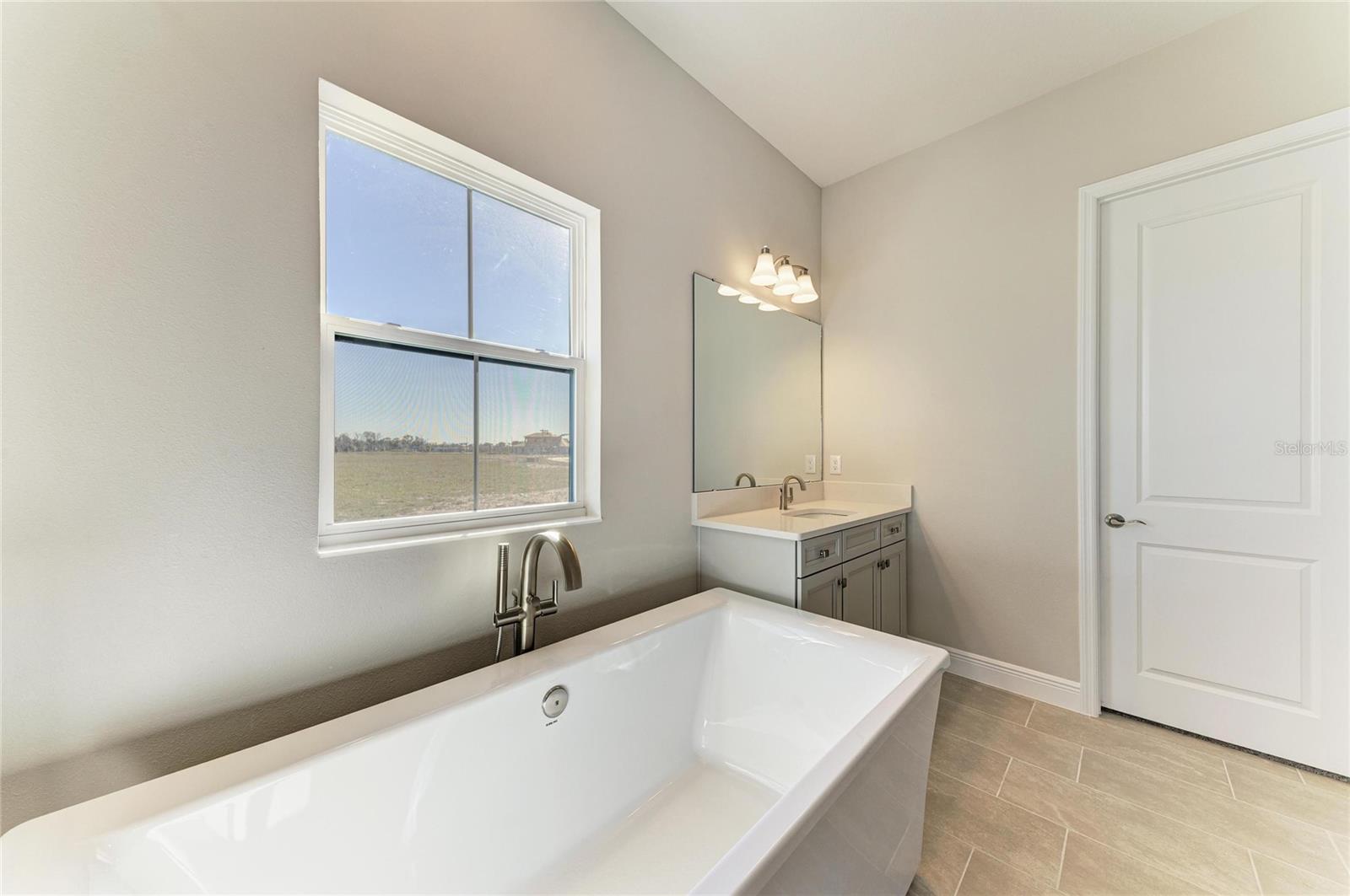 OAKFIELD TRAILS - Residential