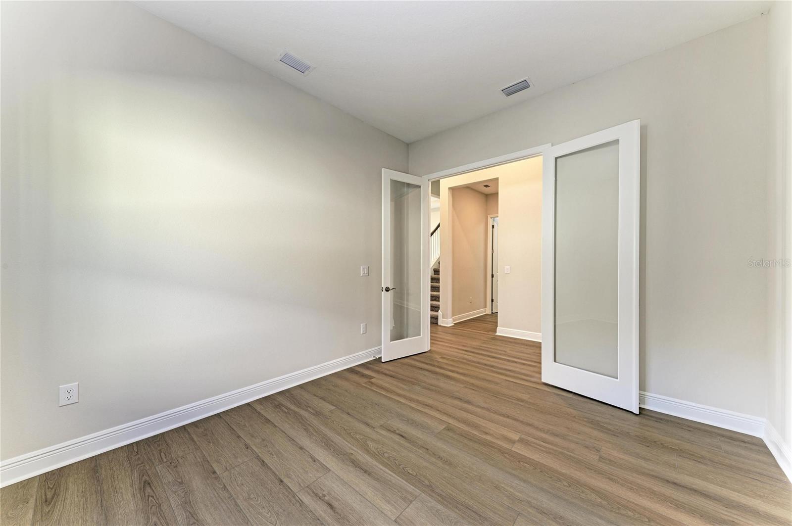 OAKFIELD TRAILS - Residential