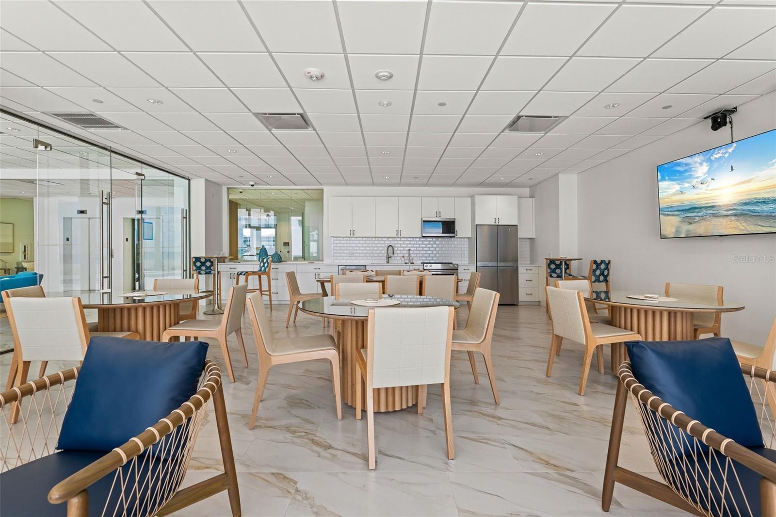 KEY TOWER SOUTH - Residential Lease