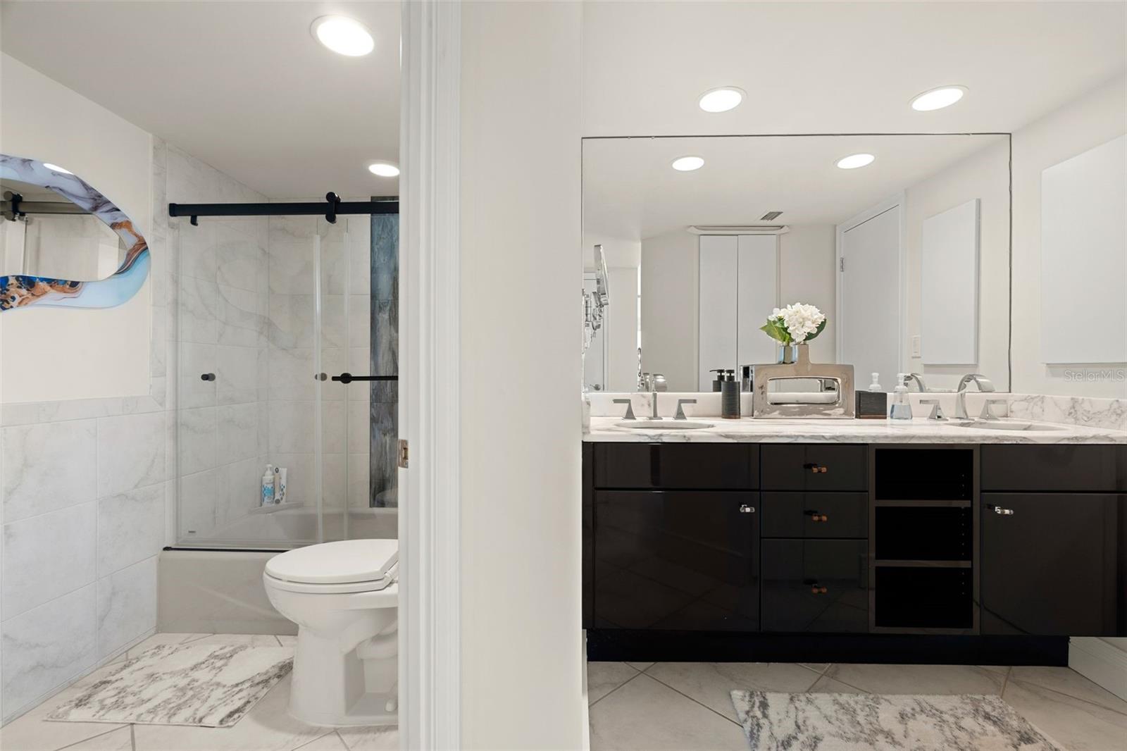 KEY TOWER SOUTH - Residential Lease