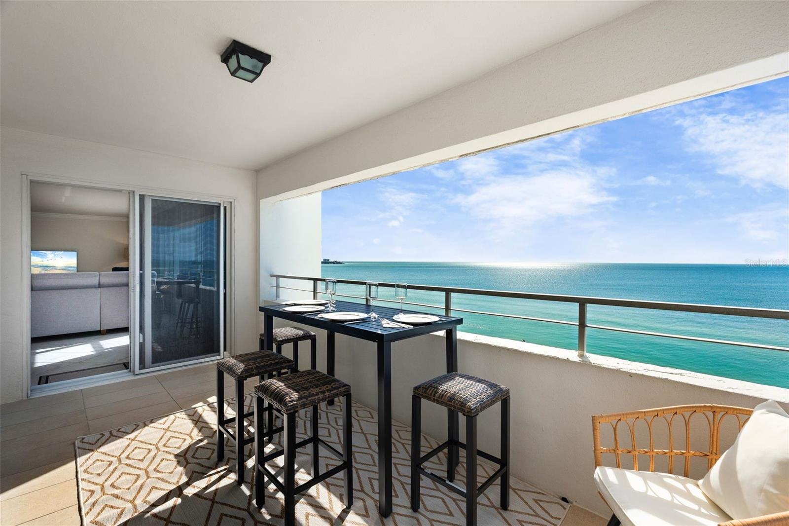 KEY TOWER SOUTH - Residential Lease