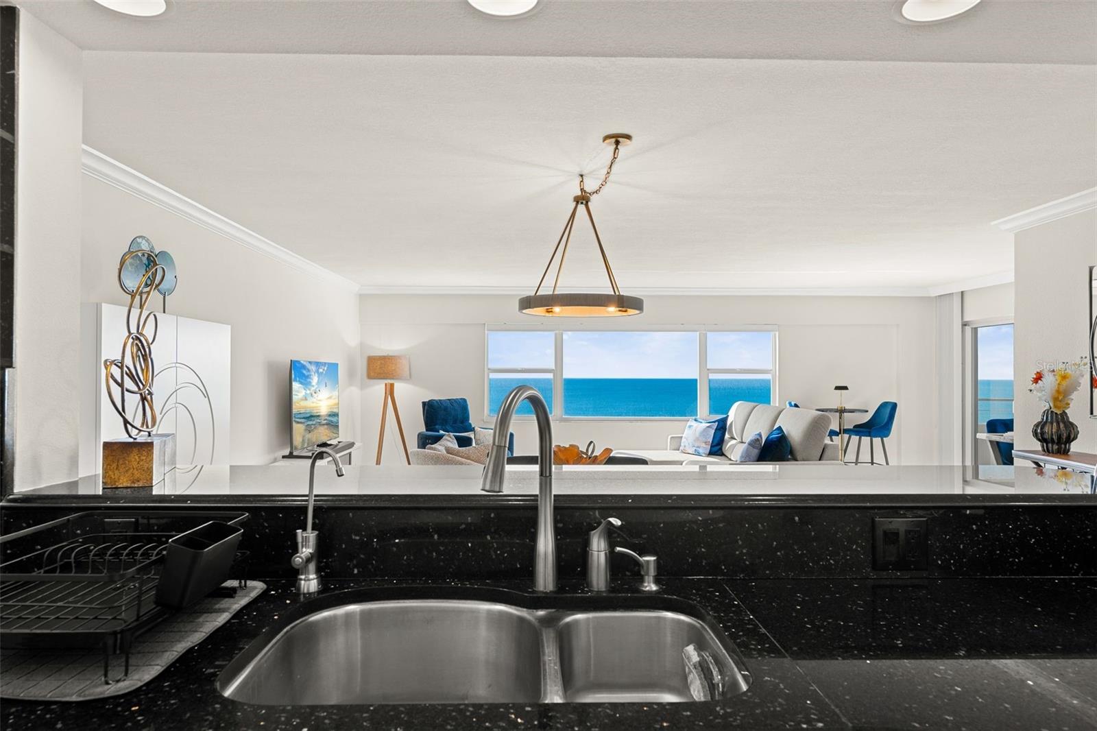 KEY TOWER SOUTH - Residential Lease