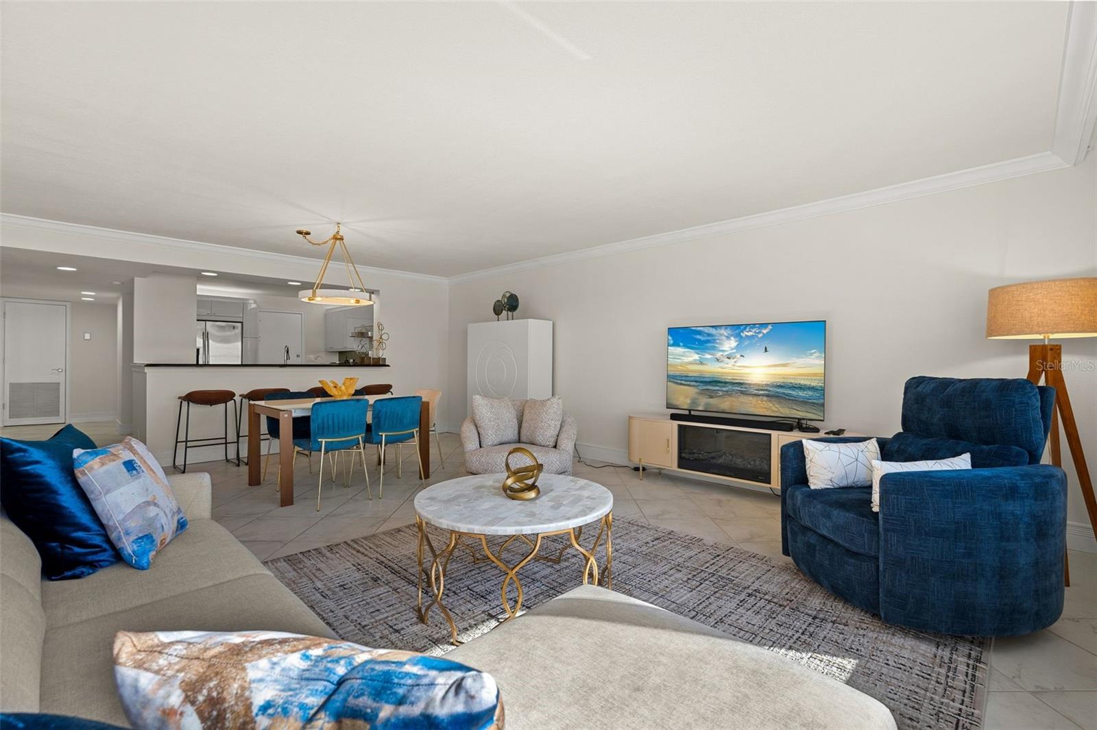 KEY TOWER SOUTH - Residential Lease