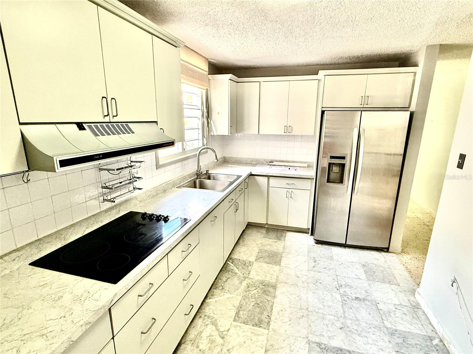 ALTURAS DE SANTA MARIA - Residential